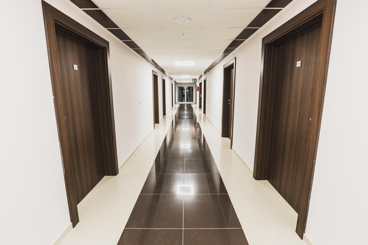 Czarno Na Bialym Hotel Kraków Eksteriør billede