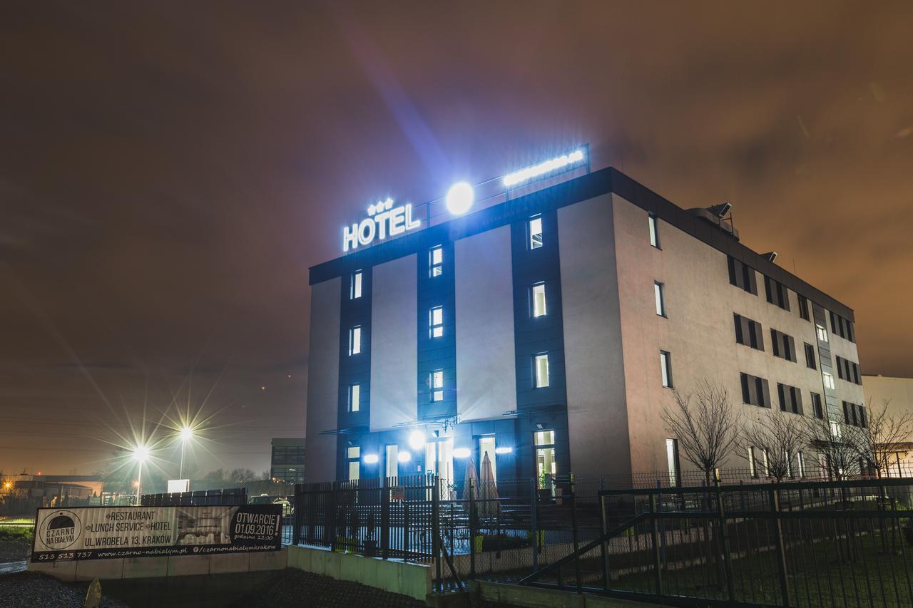 Czarno Na Bialym Hotel Kraków Eksteriør billede