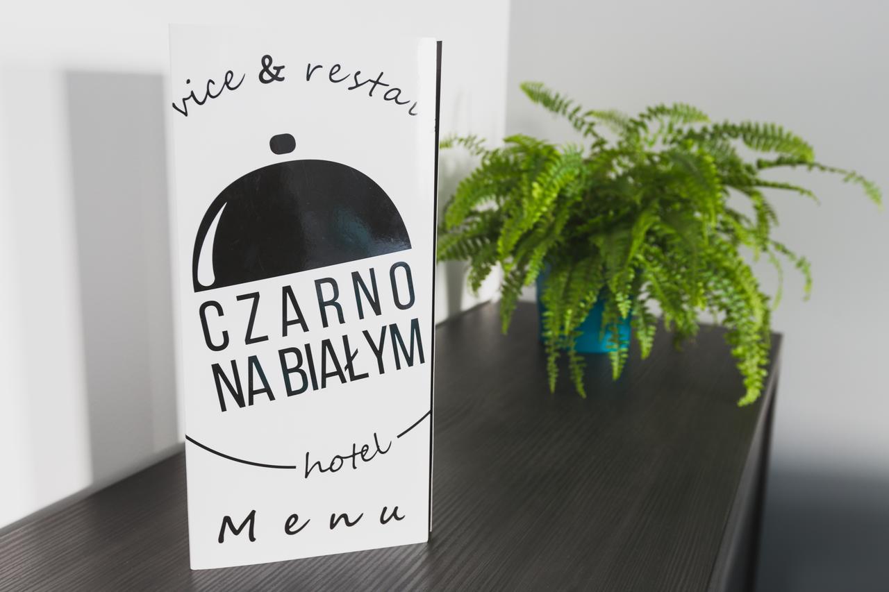 Czarno Na Bialym Hotel Kraków Eksteriør billede